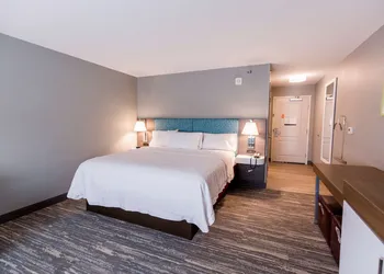 Hampton Inn Bismarck hotel thumbnail 6