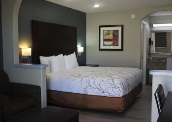 Cotulla Executive Inn hotel thumbnail 6