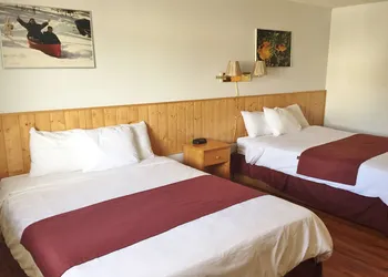 Canadas Best Value Inn River View Hotel hotel thumbnail 4