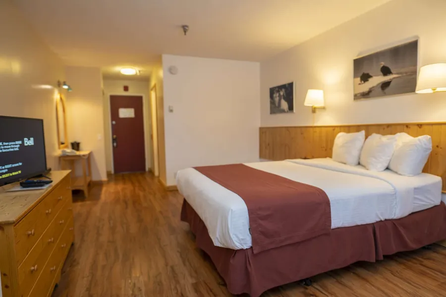 Canadas Best Value Inn River View Hotel hotel detail image 6