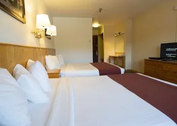 Canadas Best Value Inn River View Hotel hotel thumbnail 7