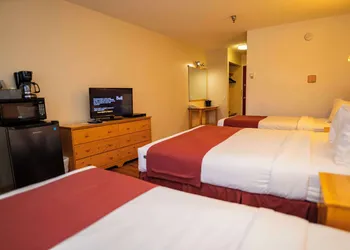 Canadas Best Value Inn River View Hotel hotel thumbnail 8