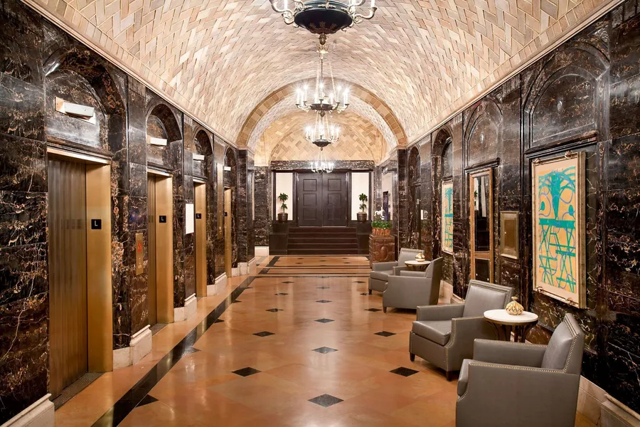Hilton New Orleans/St. Charles Avenue hotel detail image 6