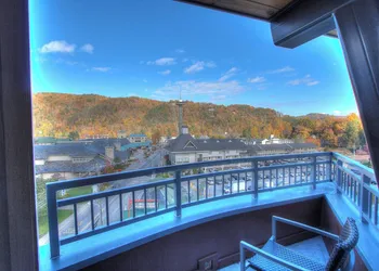 Courtyard by Marriott Gatlinburg Downtown hotel thumbnail 7