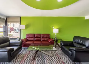 Quality Inn Franklin - Cool Springs Area hotel thumbnail 2
