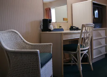 Meadow Court Inn hotel thumbnail 4