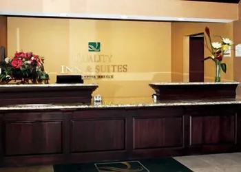 Quality Inn & Suites hotel thumbnail 4