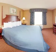 Quality Inn & Suites hotel detail image 7