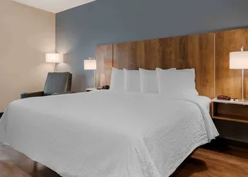 Extended Stay America Suites - Baytown hotel thumbnail 6