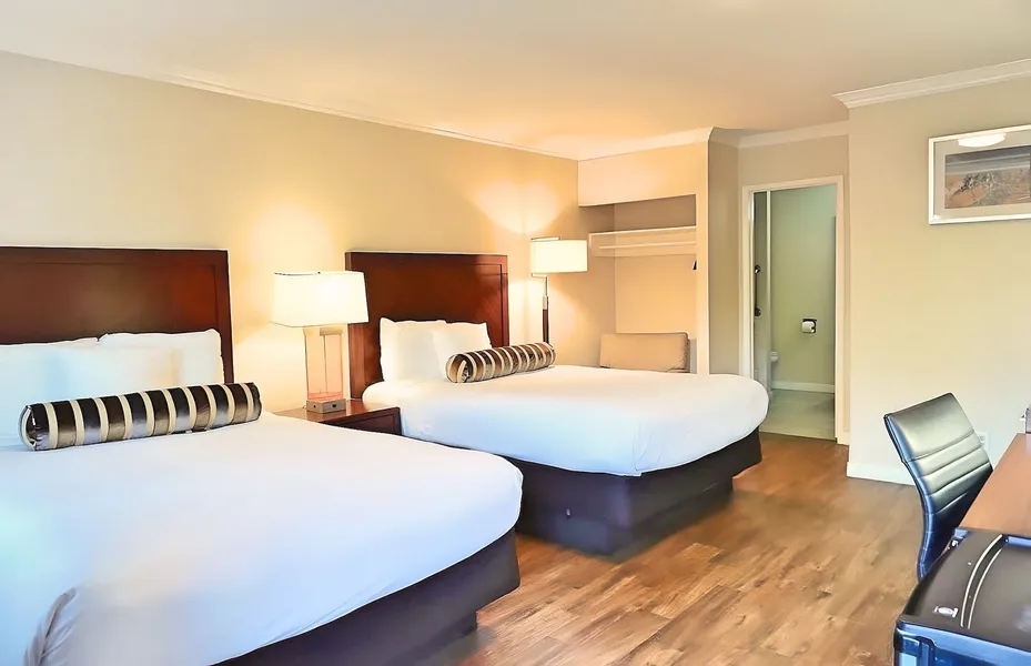 Rose Garden Inn hotel detail image 2