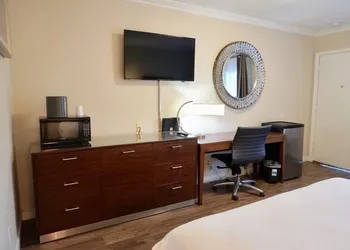 Rose Garden Inn hotel thumbnail 3