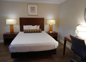 Rose Garden Inn hotel thumbnail 5
