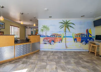 Ocean Pacific Lodge hotel thumbnail 3