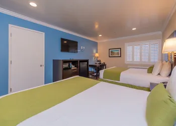 Ocean Pacific Lodge hotel thumbnail 8