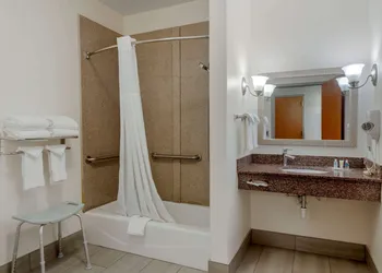 Comfort Suites Stockbridge Atlanta South hotel thumbnail 7
