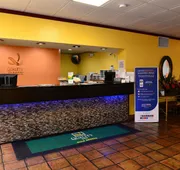 Quality Inn & Suites Gulf Breeze Bayside near Pensacola Beach hotel detail image 5