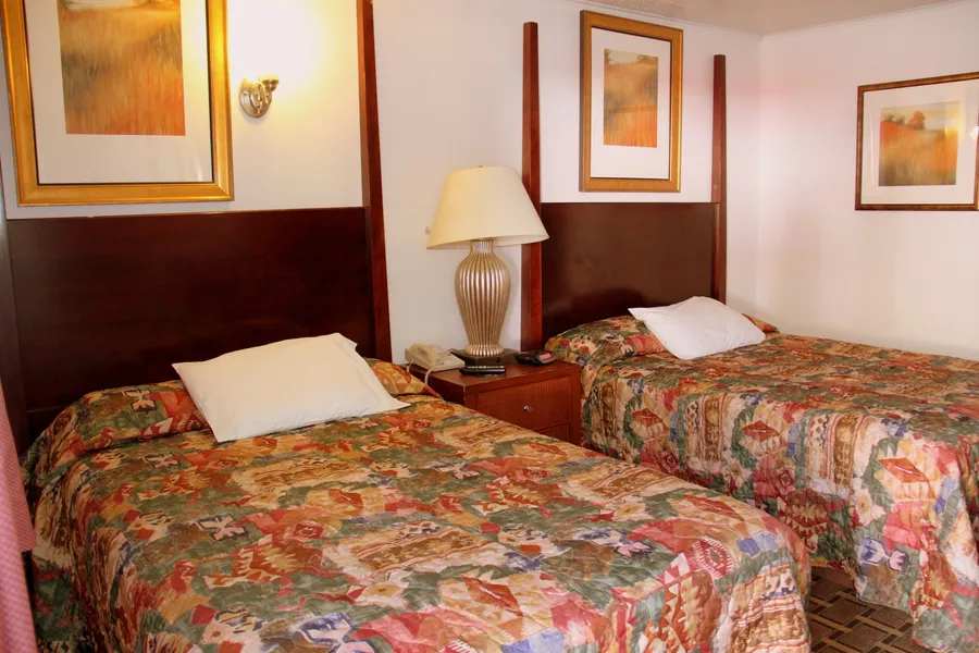 Executive Inn & Suites hotel detail image 6