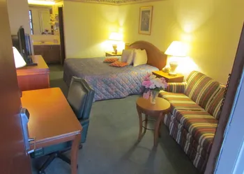 Travel Inn & Suites hotel thumbnail 3