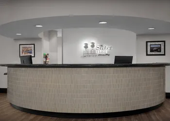 The Suites Hotel at Waterfront Plaza hotel thumbnail 4