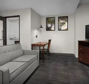 The Suites Hotel at Waterfront Plaza hotel detail image 7