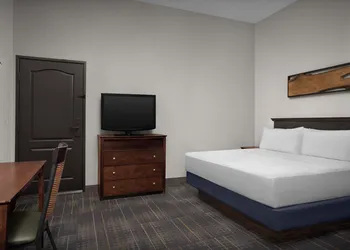 The Suites Hotel at Waterfront Plaza hotel thumbnail 8