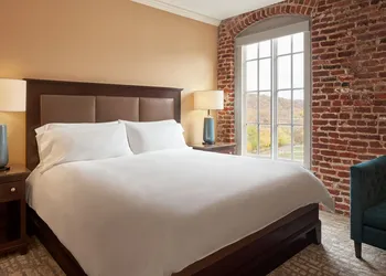 Craddock Terry Hotel, Lynchburg, a Tribute Portfolio Hotel hotel thumbnail 5