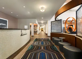 Hampton Inn & Suites Herndon-Reston hotel thumbnail 6