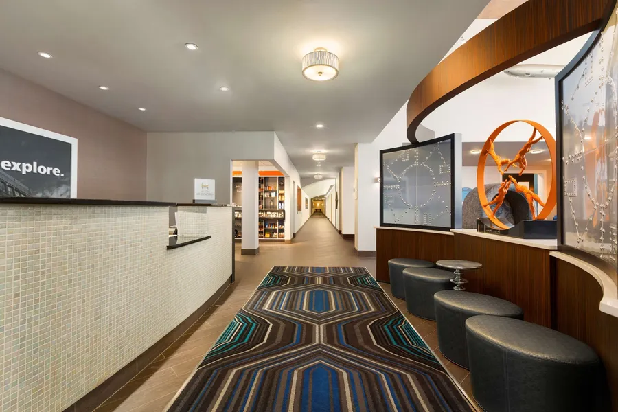 Hampton Inn & Suites Herndon-Reston hotel detail image 6