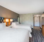 Hampton Inn & Suites Herndon-Reston hotel detail image 7
