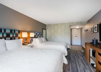 Hampton Inn & Suites Herndon-Reston hotel thumbnail 7