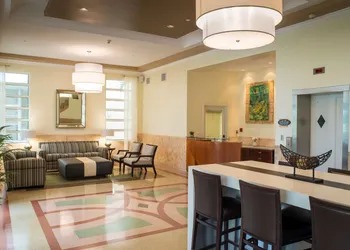 Hilton Grand Vacations Club McAlpin Ocean Plaza Miami hotel thumbnail 2