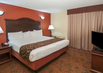 Governor's Suites Hotel Oklahoma City Airport Area hotel thumbnail 8