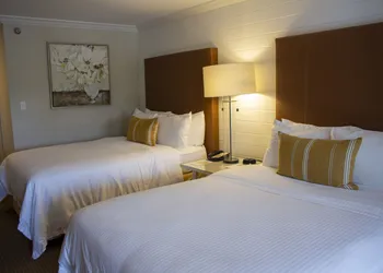 Inn On The Lakes hotel thumbnail 4