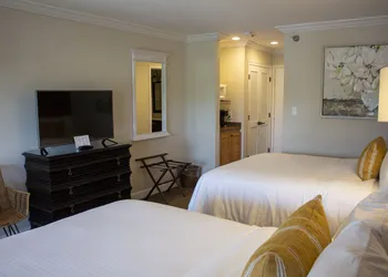 Inn On The Lakes hotel thumbnail 7
