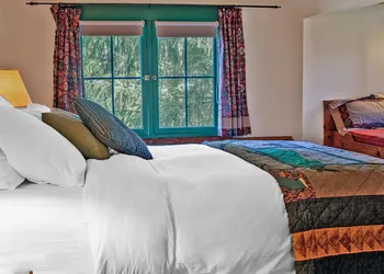 Weasku Inn hotel thumbnail 6