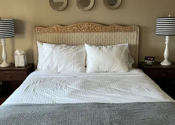 Jenner Inn hotel thumbnail 8