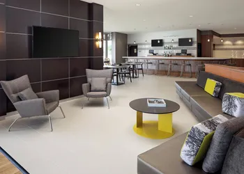 SpringHill Suites Green Bay hotel thumbnail 3