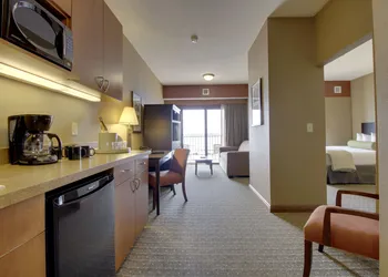 King's Pointe Waterpark Resort hotel thumbnail 4