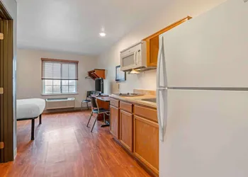 Extended Stay America Select Suites - Indianapolis - Greenwood hotel thumbnail 7