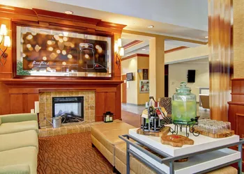 Hilton Garden Inn Ottawa Airport hotel thumbnail 4