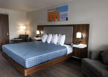 Bhagat Hotels Stone Mountain Atlanta BW Signature Collection hotel thumbnail 7