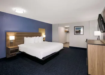 Surestay Plus By Best Western Pigeon Forge hotel thumbnail 6