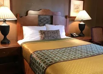 Sands Motel hotel thumbnail 3
