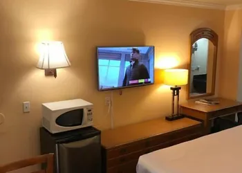 Sands Motel hotel thumbnail 6