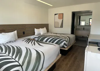 Sway Hotel Lake Havasu hotel thumbnail 5