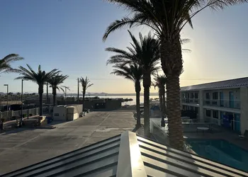 Sway Hotel Lake Havasu hotel thumbnail 7