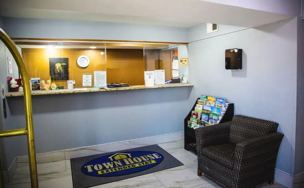 Town House Extended Stay Hotel Downtown hotel detail image 2