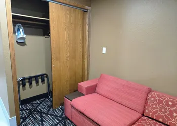 Town House Extended Stay Hotel Downtown hotel thumbnail 4