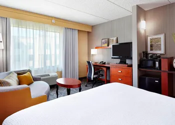 Courtyard by Marriott Phoenix North/Happy Valley hotel thumbnail 7