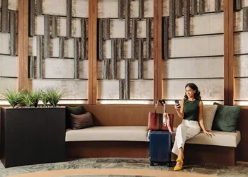 Renaissance® Boston Seaport District hotel thumbnail 5